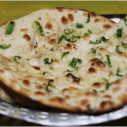 GARLIC CHILLI NAAN